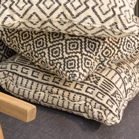 Cojín Natural 40X40 DiseñO 5 Con Cordón A Los Lados