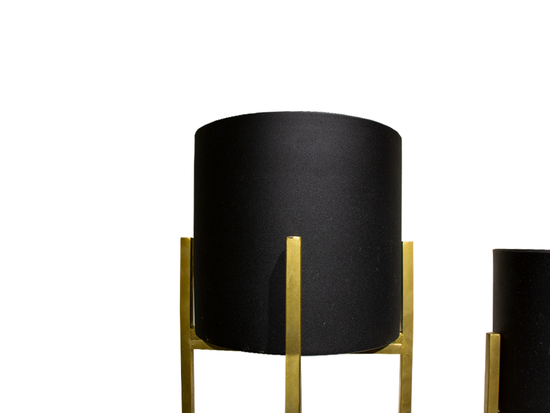 Set De 2 Maceteros Negro Con Dorado Pedestal