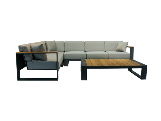 Sala En Escuadra Y Módulo Cambusa