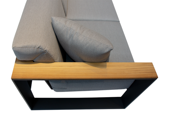 Sala En Escuadra Y Módulo Cambusa