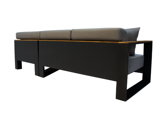 Sala En Escuadra Y Módulo Cambusa