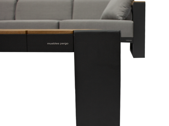 Sala En Escuadra Y Módulo Cambusa